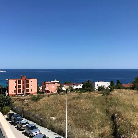 Nice & Cozy Seaview Borumbot In *